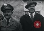Immagine di Americani africani in trasporto United States USA, 1955, secondo 26 filmato di repertorio 65675045070