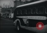 Immagine di Americani africani in trasporto United States USA, 1955, secondo 30 filmato di repertorio 65675045070