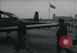Immagine di Americani africani in trasporto United States USA, 1955, secondo 52 filmato di repertorio 65675045070