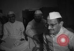 Standbild Jawaharlal Nehru Indien, 1966, aus Sekunde 27 historischem Filmmaterial Videoclip 65675045073