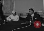 Standbild Lal Bahadur Shastri Ägypten, 1964, aus Sekunde 56 historischem Filmmaterial Videoclip 65675045074