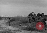 Image les émeutes religieuses Pakistan, 1963, de la seconde 11 séquences d'archives historiques vidéo 65675045079