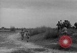 Image les émeutes religieuses Pakistan, 1963, de la seconde 13 séquences d'archives historiques vidéo 65675045079