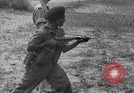 Image les émeutes religieuses Pakistan, 1963, de la seconde 16 séquences d'archives historiques vidéo 65675045079