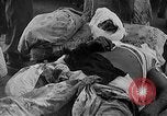 Image les émeutes religieuses Pakistan, 1963, de la seconde 19 séquences d'archives historiques vidéo 65675045079