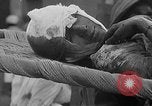Image les émeutes religieuses Pakistan, 1963, de la seconde 22 séquences d'archives historiques vidéo 65675045079