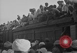 Image les émeutes religieuses Pakistan, 1963, de la seconde 32 séquences d'archives historiques vidéo 65675045079