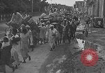 Image les émeutes religieuses Pakistan, 1963, de la seconde 52 séquences d'archives historiques vidéo 65675045079