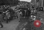 Image les émeutes religieuses Pakistan, 1963, de la seconde 53 séquences d'archives historiques vidéo 65675045079