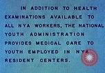 Immagine di Esame sanitario United States USA, 1941, secondo 54 filmato di repertorio 65675045080