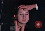 Image eye et les examens dentaires United States USA, 1941, de la seconde 10 séquences d'archives historiques vidéo 65675045081