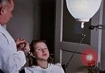 Image eye et les examens dentaires United States USA, 1941, de la seconde 61 séquences d'archives historiques vidéo 65675045081