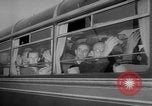 Image des prisonniers de guerre allemands Allemagne, 1953, de la seconde 10 séquences d'archives historiques vidéo 65675045085