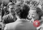 Image des prisonniers de guerre allemands Allemagne, 1953, de la seconde 31 séquences d'archives historiques vidéo 65675045085