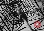 Standbild Ölfeld Frankreich, 1950, aus Sekunde 29 historischem Filmmaterial Videoclip 65675045096