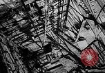 Standbild Ölfeld Frankreich, 1950, aus Sekunde 30 historischem Filmmaterial Videoclip 65675045096
