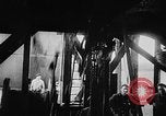 Standbild Ölfeld Frankreich, 1950, aus Sekunde 40 historischem Filmmaterial Videoclip 65675045096
