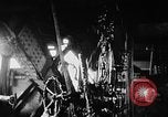 Standbild Ölfeld Frankreich, 1950, aus Sekunde 47 historischem Filmmaterial Videoclip 65675045096