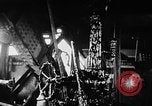 Standbild Ölfeld Frankreich, 1950, aus Sekunde 48 historischem Filmmaterial Videoclip 65675045096