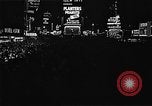 Standbild Times Square New York United States USA, 1937, aus Sekunde 26 historischem Filmmaterial Videoclip 65675045119