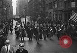Standbild Works Progress Administration Erweiterung Parade New York City USA, 1937, aus Sekunde 3 historischem Filmmaterial Videoclip 65675045120