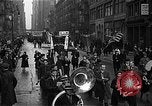 Standbild Works Progress Administration Erweiterung Parade New York City USA, 1937, aus Sekunde 12 historischem Filmmaterial Videoclip 65675045120