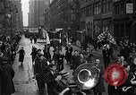Standbild Works Progress Administration Erweiterung Parade New York City USA, 1937, aus Sekunde 13 historischem Filmmaterial Videoclip 65675045120