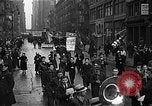 Standbild Works Progress Administration Erweiterung Parade New York City USA, 1937, aus Sekunde 14 historischem Filmmaterial Videoclip 65675045120
