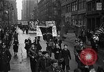 Standbild Works Progress Administration Erweiterung Parade New York City USA, 1937, aus Sekunde 18 historischem Filmmaterial Videoclip 65675045120