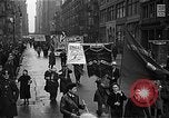 Standbild Works Progress Administration Erweiterung Parade New York City USA, 1937, aus Sekunde 22 historischem Filmmaterial Videoclip 65675045120
