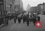 Standbild Works Progress Administration Erweiterung Parade New York City USA, 1937, aus Sekunde 25 historischem Filmmaterial Videoclip 65675045120