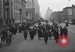 Standbild Works Progress Administration Erweiterung Parade New York City USA, 1937, aus Sekunde 29 historischem Filmmaterial Videoclip 65675045120
