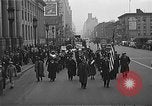 Standbild Works Progress Administration Erweiterung Parade New York City USA, 1937, aus Sekunde 33 historischem Filmmaterial Videoclip 65675045120