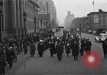 Standbild Works Progress Administration Erweiterung Parade New York City USA, 1937, aus Sekunde 43 historischem Filmmaterial Videoclip 65675045120