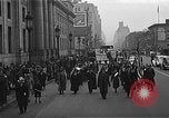 Standbild Works Progress Administration Erweiterung Parade New York City USA, 1937, aus Sekunde 49 historischem Filmmaterial Videoclip 65675045120