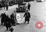 Standbild Mummers Parade Philadelphia Pennsylvania USA, 1937, aus Sekunde 30 historischem Filmmaterial Videoclip 65675045121