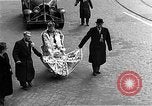 Standbild Mummers Parade Philadelphia Pennsylvania USA, 1937, aus Sekunde 35 historischem Filmmaterial Videoclip 65675045121