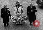 Standbild Mummers Parade Philadelphia Pennsylvania USA, 1937, aus Sekunde 49 historischem Filmmaterial Videoclip 65675045121
