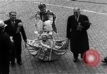 Standbild Mummers Parade Philadelphia Pennsylvania USA, 1937, aus Sekunde 51 historischem Filmmaterial Videoclip 65675045121
