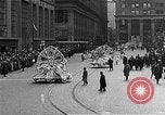 Standbild Mummers Parade Philadelphia Pennsylvania USA, 1937, aus Sekunde 55 historischem Filmmaterial Videoclip 65675045121