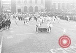 Standbild Mummers Parade United States USA, 1937, aus Sekunde 1 historischem Filmmaterial Videoclip 65675045122