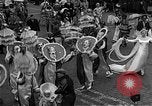 Standbild Mummers Parade United States USA, 1937, aus Sekunde 12 historischem Filmmaterial Videoclip 65675045122
