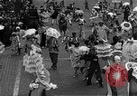 Standbild Mummers Parade United States USA, 1937, aus Sekunde 14 historischem Filmmaterial Videoclip 65675045122