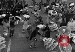 Standbild Mummers Parade United States USA, 1937, aus Sekunde 16 historischem Filmmaterial Videoclip 65675045122