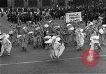 Standbild Mummers Parade United States USA, 1937, aus Sekunde 28 historischem Filmmaterial Videoclip 65675045122
