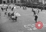 Standbild Mummers Parade United States USA, 1937, aus Sekunde 42 historischem Filmmaterial Videoclip 65675045122