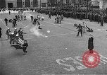 Standbild Mummers Parade United States USA, 1937, aus Sekunde 43 historischem Filmmaterial Videoclip 65675045122