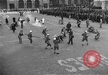 Standbild Mummers Parade United States USA, 1937, aus Sekunde 58 historischem Filmmaterial Videoclip 65675045122