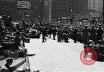 Standbild Wagenkolonne New York City United States USA, 1951, aus Sekunde 11 historischem Filmmaterial Videoclip 65675045123