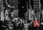 Standbild Wagenkolonne New York City United States USA, 1951, aus Sekunde 33 historischem Filmmaterial Videoclip 65675045123